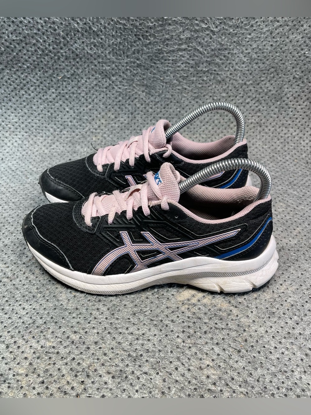Asics Jolt 3 Black Pink Shoes Size 3.5 Girls
